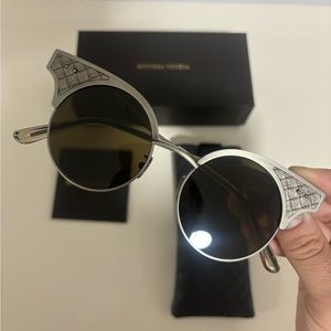 Bottega Veneta 40mm Cat Eye Sunglasses. New